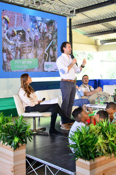 Cierre 2019 Unidos Agua
Cierre 2019 Unidos Agua.
Fecha: Noviembre 22 2019 
Para descargar esta fotografía en alta resolución, haga clic sobre la imagen hasta que la misma se despliegue en la pantalla completa; luego dé clic derecho y elija la opción "guardar imagen como". 
En caso de publicación por cualquier medio, solicitamos acompañarla del crédito: "Foto EPM"
Palabras clave: Cierre 2019 Unidos Agua