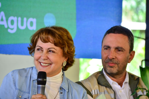 Cierre 2019 Unidos Agua
Cierre 2019 Unidos Agua.
Fecha: Noviembre 22 2019 
Para descargar esta fotografía en alta resolución, haga clic sobre la imagen hasta que la misma se despliegue en la pantalla completa; luego dé clic derecho y elija la opción "guardar imagen como". 
En caso de publicación por cualquier medio, solicitamos acompañarla del crédito: "Foto EPM"
Palabras clave: Cierre 2019 Unidos Agua