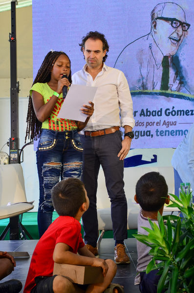 Cierre 2019 Unidos Agua
Cierre 2019 Unidos Agua.
Fecha: Noviembre 22 2019 
Para descargar esta fotografía en alta resolución, haga clic sobre la imagen hasta que la misma se despliegue en la pantalla completa; luego dé clic derecho y elija la opción "guardar imagen como". 
En caso de publicación por cualquier medio, solicitamos acompañarla del crédito: "Foto EPM"
Palabras clave: Cierre 2019 Unidos Agua