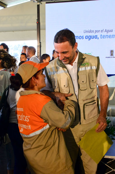 Cierre 2019 Unidos Agua
Cierre 2019 Unidos Agua.
Fecha: Noviembre 22 2019 
Para descargar esta fotografía en alta resolución, haga clic sobre la imagen hasta que la misma se despliegue en la pantalla completa; luego dé clic derecho y elija la opción "guardar imagen como". 
En caso de publicación por cualquier medio, solicitamos acompañarla del crédito: "Foto EPM"
Palabras clave: Cierre 2019 Unidos Agua