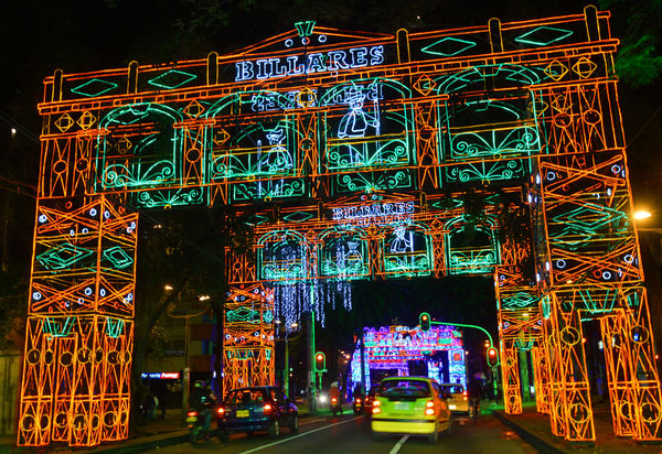 Alumbrado navideño 2013
Alumbrado navideño 2013
Fecha: Noviembre 26 de 2013. 
Para descargar esta fotografía en alta resolución, haga clic sobre la imagen hasta que la misma se despliegue en la pantalla completa; luego dé clic derecho y elija la opción "guardar imagen como". 
En caso de publicación por cualquier medio, solicitamos acompañarla del crédito: "Foto EPM"

Palabras clave: Alumbrado navideño 2013