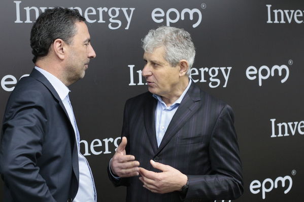 Rueda prensa Alianza EPM Invernergy
Rueda prensa Alianza EPM Invernergy.
Fecha: Noviembre 27 2019 
Para descargar esta fotografía en alta resolución, haga clic sobre la imagen hasta que la misma se despliegue en la pantalla completa; luego dé clic derecho y elija la opción "guardar imagen como". 
En caso de publicación por cualquier medio, solicitamos acompañarla del crédito: "Foto EPM"
Palabras clave: Rueda prensa Alianza EPM Invernergy