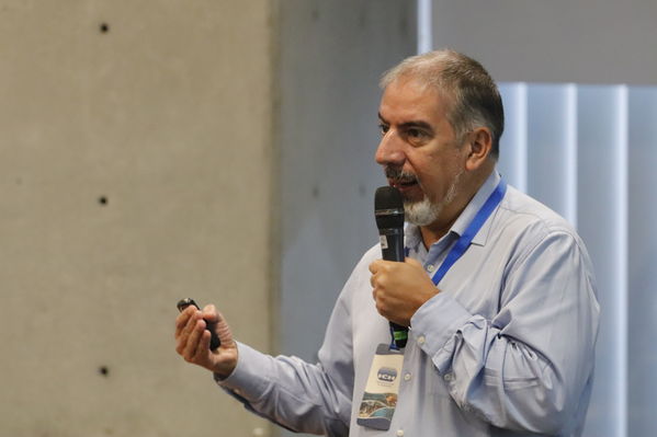 Conferencia anual ICH 2017
Conferencia anual ICH 2017
Fecha: Noviembre 28 de 2017
Para descargar esta fotografía en alta resolución, haga clic sobre la imagen hasta que la misma se despliegue en la pantalla completa; luego dé clic derecho y elija la opción "guardar imagen como". 
En caso de publicación por cualquier medio, solicitamos acompañarla del crédito: "Foto EPM"
Palabras clave: Conferencia anual ICH 2017
