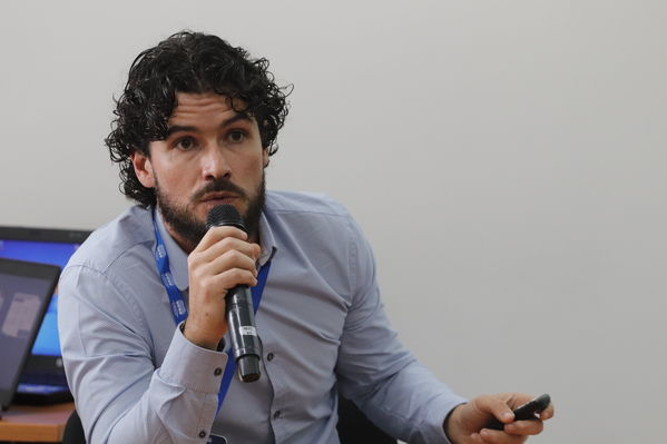 Conferencia anual ICH 2017
Conferencia anual ICH 2017
Fecha: Noviembre 28 de 2017
Para descargar esta fotografía en alta resolución, haga clic sobre la imagen hasta que la misma se despliegue en la pantalla completa; luego dé clic derecho y elija la opción "guardar imagen como". 
En caso de publicación por cualquier medio, solicitamos acompañarla del crédito: "Foto EPM"
Palabras clave: Conferencia anual ICH 2017