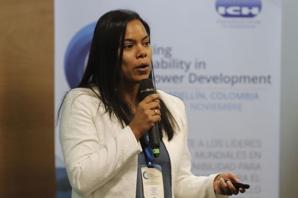 Conferencia anual ICH 2017
Conferencia anual ICH 2017
Fecha: Noviembre 28 de 2017
Para descargar esta fotografía en alta resolución, haga clic sobre la imagen hasta que la misma se despliegue en la pantalla completa; luego dé clic derecho y elija la opción "guardar imagen como". 
En caso de publicación por cualquier medio, solicitamos acompañarla del crédito: "Foto EPM"
Palabras clave: Conferencia anual ICH 2017