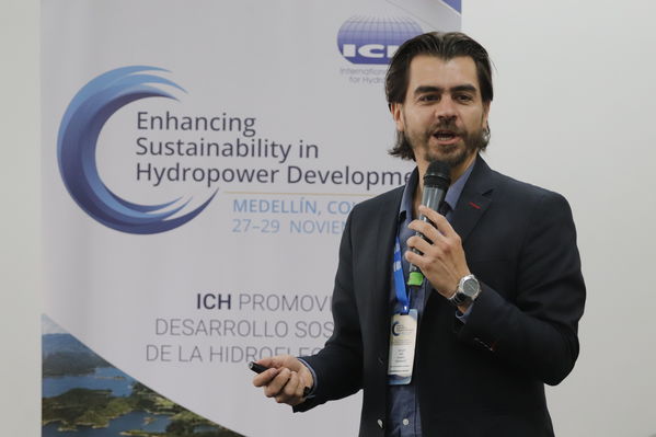 Conferencia anual ICH 2017
Conferencia anual ICH 2017
Fecha: Noviembre 28 de 2017
Para descargar esta fotografía en alta resolución, haga clic sobre la imagen hasta que la misma se despliegue en la pantalla completa; luego dé clic derecho y elija la opción "guardar imagen como". 
En caso de publicación por cualquier medio, solicitamos acompañarla del crédito: "Foto EPM"
Palabras clave: Conferencia anual ICH 2017