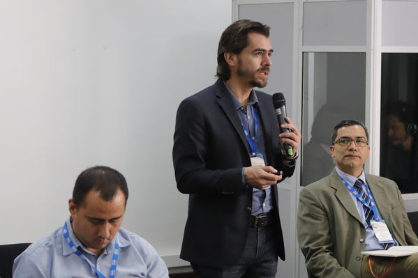 Conferencia anual ICH 2017
Conferencia anual ICH 2017
Fecha: Noviembre 28 de 2017
Para descargar esta fotografía en alta resolución, haga clic sobre la imagen hasta que la misma se despliegue en la pantalla completa; luego dé clic derecho y elija la opción "guardar imagen como". 
En caso de publicación por cualquier medio, solicitamos acompañarla del crédito: "Foto EPM"
Palabras clave: Conferencia anual ICH 2017