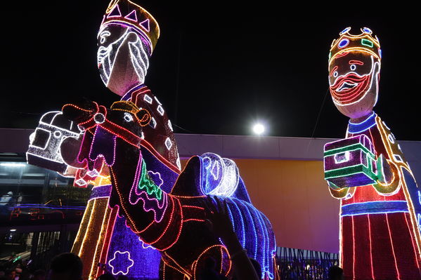 Encendido del Alumbrado Navideño 2019
Encendido del Alumbrado Navideño 2019
Fecha: Noviembre 2 2019.
Para descargar esta fotografía en alta resolución, haga clic sobre la imagen hasta que la misma se despliegue en la pantalla completa; luego dé clic derecho y elija la opción "guardar imagen como". 
En caso de publicación por cualquier medio, solicitamos acompañarla del crédito: "Foto EPM"
Palabras clave: Encendido del Alumbrado Navideño 2019