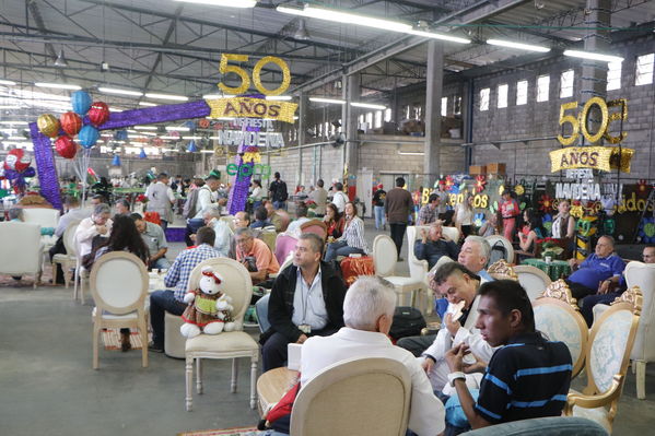 Rueda de prensa Alumbrado Navideño 2017
Rueda de prensa Alumbrado Navideño 2017
Fecha: Noviembre 3 de 2017
Para descargar esta fotografía en alta resolución, haga clic sobre la imagen hasta que la misma se despliegue en la pantalla completa; luego dé clic derecho y elija la opción "guardar imagen como". 
En caso de publicación por cualquier medio, solicitamos acompañarla del crédito: "Foto EPM"
Palabras clave: Rueda de prensa Alumbrado Navideño 2017