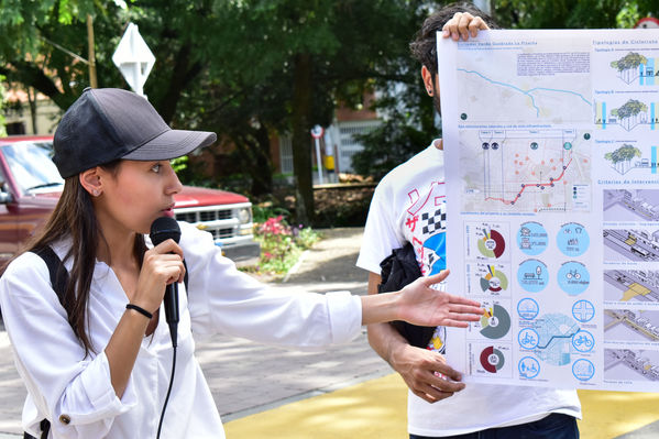 Recorrido de "Los Caminos del Agua" con lideres comunitarios Saneamiento Norte
Fecha: Noviembre 30 de 2019
Para descargar esta fotografía en alta resolución, haga clic sobre la imagen hasta que la misma se despliegue en la pantalla completa; luego dé clic derecho y elija la opción "guardar imagen como".
En caso de publicación por cualquier medio, solicitamos acompañarla del crédito: "Foto EPM"
