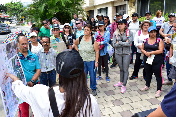 Recorrido de "Los Caminos del Agua" con lideres comunitarios Saneamiento Norte
Fecha: Noviembre 30 de 2019
Para descargar esta fotografía en alta resolución, haga clic sobre la imagen hasta que la misma se despliegue en la pantalla completa; luego dé clic derecho y elija la opción "guardar imagen como".
En caso de publicación por cualquier medio, solicitamos acompañarla del crédito: "Foto EPM"
