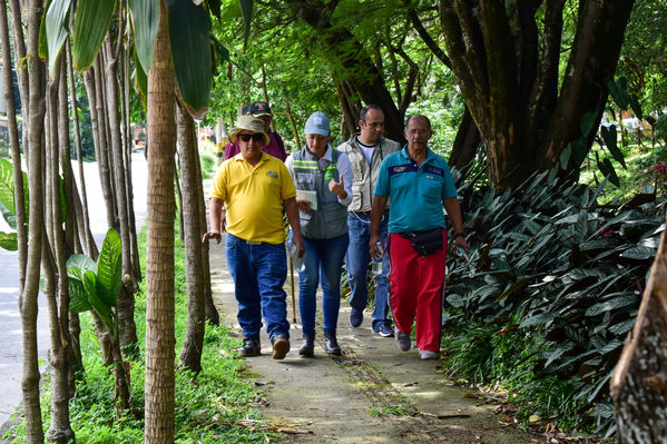 Recorrido de "Los Caminos del Agua" con lideres comunitarios Saneamiento Norte
Fecha: Noviembre 30 de 2019
Para descargar esta fotografía en alta resolución, haga clic sobre la imagen hasta que la misma se despliegue en la pantalla completa; luego dé clic derecho y elija la opción "guardar imagen como".
En caso de publicación por cualquier medio, solicitamos acompañarla del crédito: "Foto EPM"
