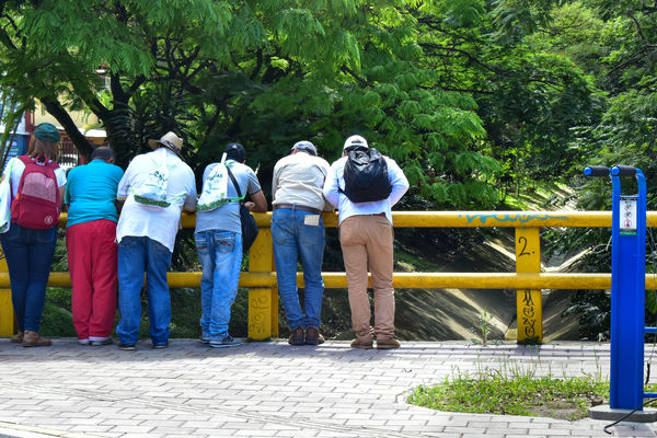 Recorrido de "Los Caminos del Agua" con lideres comunitarios Saneamiento Norte
Fecha: Noviembre 30 de 2019
Para descargar esta fotografía en alta resolución, haga clic sobre la imagen hasta que la misma se despliegue en la pantalla completa; luego dé clic derecho y elija la opción "guardar imagen como".
En caso de publicación por cualquier medio, solicitamos acompañarla del crédito: "Foto EPM"
