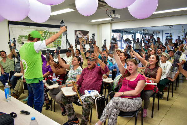 Recorrido de "Los Caminos del Agua" con lideres comunitarios Saneamiento Norte
Fecha: Noviembre 30 de 2019
Para descargar esta fotografía en alta resolución, haga clic sobre la imagen hasta que la misma se despliegue en la pantalla completa; luego dé clic derecho y elija la opción "guardar imagen como".
En caso de publicación por cualquier medio, solicitamos acompañarla del crédito: "Foto EPM"
