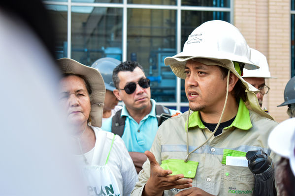 Recorrido de "Los Caminos del Agua" con lideres comunitarios Saneamiento Norte
Fecha: Noviembre 30 de 2019
Para descargar esta fotografía en alta resolución, haga clic sobre la imagen hasta que la misma se despliegue en la pantalla completa; luego dé clic derecho y elija la opción "guardar imagen como".
En caso de publicación por cualquier medio, solicitamos acompañarla del crédito: "Foto EPM"
