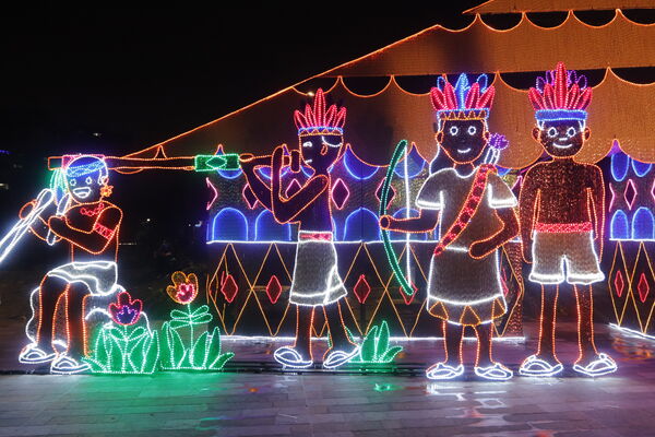 Encendido Navideño 2020
Encendido Navideño 2020.
Fecha: Noviembre 30 2020.
Para descargar esta fotografía en alta resolución, haga clic sobre la imagen hasta que la misma se despliegue en la pantalla completa; luego dé clic derecho y elija la opción "guardar imagen como". 
En caso de publicación por cualquier medio, solicitamos acompañarla del crédito: "Foto EPM" 
Palabras clave: Encendido Navideño 2020