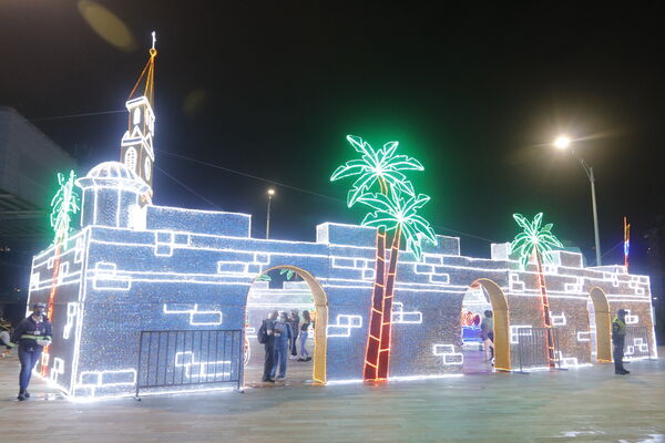 Encendido Navideño 2020
Encendido Navideño 2020.
Fecha: Noviembre 30 2020.
Para descargar esta fotografía en alta resolución, haga clic sobre la imagen hasta que la misma se despliegue en la pantalla completa; luego dé clic derecho y elija la opción "guardar imagen como". 
En caso de publicación por cualquier medio, solicitamos acompañarla del crédito: "Foto EPM" 
Palabras clave: Encendido Navideño 2020