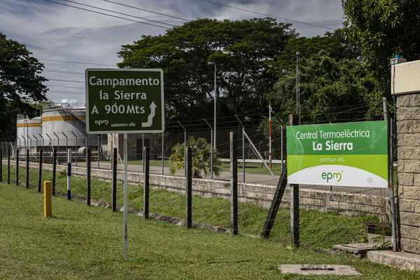 Seguridad trabajo Termoeléctrica Sierra Puerto Nare
Seguridad en el trabajo Termoeléctrica La Sierra Puerto Nare. 
Fecha: Noviembre 5 2019. 
Para descargar esta fotografía en alta resolución, haga clic sobre la imagen hasta que la misma se despliegue en la pantalla completa; luego dé clic derecho y elija la opción "guardar imagen como". 
En caso de publicación por cualquier medio, solicitamos acompañarla del crédito: "Foto EPM"
Palabras clave: Seguridad trabajo Termoeléctrica Sierra Puerto Nare