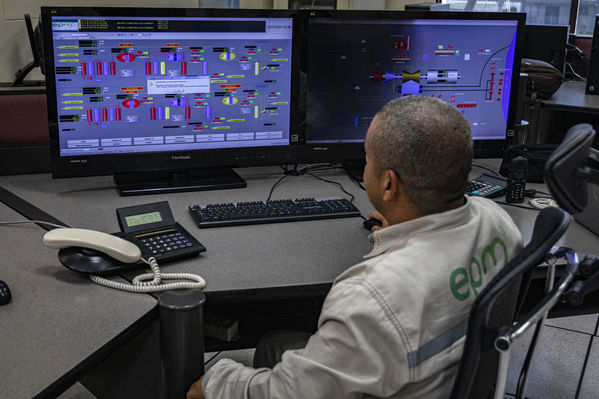 Seguridad trabajo Termoeléctrica Sierra Puerto Nare
Seguridad en el trabajo Termoeléctrica La Sierra Puerto Nare. 
Fecha: Noviembre 5 2019. 
Para descargar esta fotografía en alta resolución, haga clic sobre la imagen hasta que la misma se despliegue en la pantalla completa; luego dé clic derecho y elija la opción "guardar imagen como". 
En caso de publicación por cualquier medio, solicitamos acompañarla del crédito: "Foto EPM"
Palabras clave: Seguridad trabajo Termoeléctrica Sierra Puerto Nare