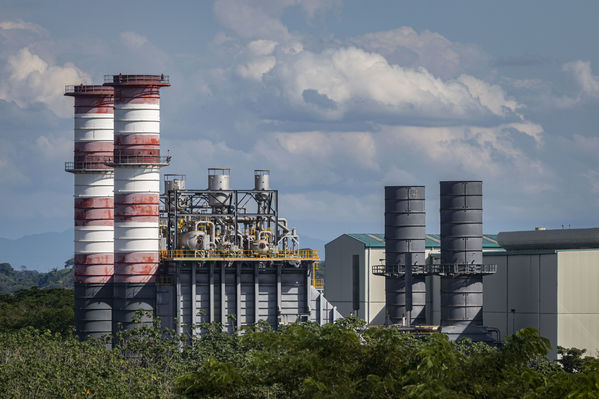 Seguridad trabajo Termoeléctrica Sierra Puerto Nare
Seguridad en el trabajo Termoeléctrica La Sierra Puerto Nare. 
Fecha: Noviembre 5 2019. 
Para descargar esta fotografía en alta resolución, haga clic sobre la imagen hasta que la misma se despliegue en la pantalla completa; luego dé clic derecho y elija la opción "guardar imagen como". 
En caso de publicación por cualquier medio, solicitamos acompañarla del crédito: "Foto EPM"
Palabras clave: Seguridad trabajo Termoeléctrica Sierra Puerto Nare