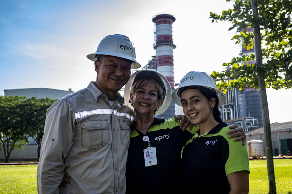 Seguridad trabajo Termoeléctrica Sierra Puerto Nare
Seguridad en el trabajo Termoeléctrica La Sierra Puerto Nare. 
Fecha: Noviembre 5 2019. 
Para descargar esta fotografía en alta resolución, haga clic sobre la imagen hasta que la misma se despliegue en la pantalla completa; luego dé clic derecho y elija la opción "guardar imagen como". 
En caso de publicación por cualquier medio, solicitamos acompañarla del crédito: "Foto EPM"
Palabras clave: Seguridad trabajo Termoeléctrica Sierra Puerto Nare