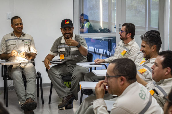 Seguridad trabajo Termoeléctrica Sierra Puerto Nare
Seguridad en el trabajo Termoeléctrica La Sierra Puerto Nare. 
Fecha: Noviembre 5 2019. 
Para descargar esta fotografía en alta resolución, haga clic sobre la imagen hasta que la misma se despliegue en la pantalla completa; luego dé clic derecho y elija la opción "guardar imagen como". 
En caso de publicación por cualquier medio, solicitamos acompañarla del crédito: "Foto EPM"
Palabras clave: Seguridad trabajo Termoeléctrica Sierra Puerto Nare