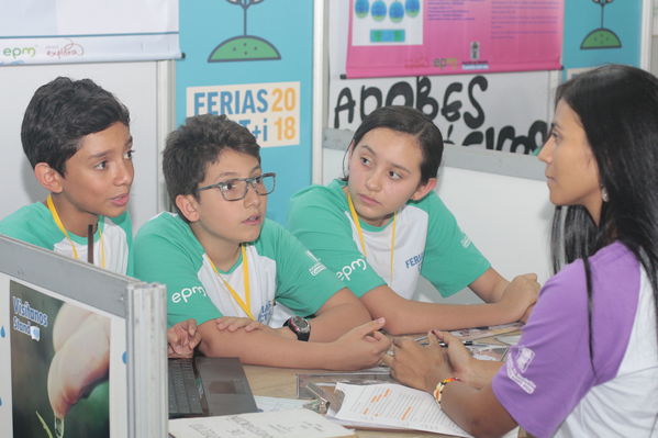 Feria CT+I 2018
Feria CT+I 2018
Noviembre 7 2018
Para descargar esta fotografía en alta resolución, haga clic sobre la imagen hasta que la misma se despliegue en la pantalla completa; luego dé clic derecho y elija la opción "guardar imagen como". 
En caso de publicación por cualquier medio, solicitamos acompañarla del crédito: "Foto EPM"
Palabras clave: Feria CT+I 2018