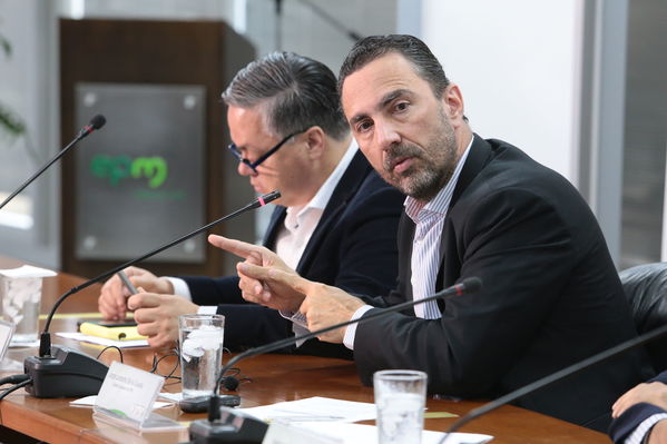 Rueda prensa proyecto Hidroeléctrico Ituango 
Rueda de prensa del proyecto hidroeléctrico Ituango
Fecha: 2 Octubre 2018.
Para descargar esta fotografía en alta resolución, haga clic sobre la imagen hasta que la misma se despliegue en la pantalla completa; luego dé clic derecho y elija la opción "guardar imagen como". 
En caso de publicación por cualquier medio, solicitamos acompañarla del crédito: "Foto EPM"
Palabras clave: Rueda prensa proyecto Hidroeléctrico Ituango