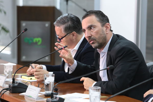Rueda prensa proyecto Hidroeléctrico Ituango 
Rueda de prensa del proyecto hidroeléctrico Ituango
Fecha: 2 Octubre 2018.
Para descargar esta fotografía en alta resolución, haga clic sobre la imagen hasta que la misma se despliegue en la pantalla completa; luego dé clic derecho y elija la opción "guardar imagen como". 
En caso de publicación por cualquier medio, solicitamos acompañarla del crédito: "Foto EPM"
Palabras clave: Rueda prensa proyecto Hidroeléctrico Ituango