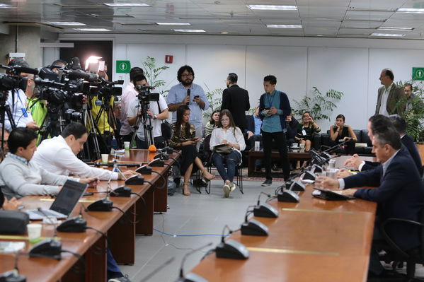 Rueda prensa proyecto Hidroeléctrico Ituango 
Rueda de prensa del proyecto hidroeléctrico Ituango
Fecha: 2 Octubre 2018.
Para descargar esta fotografía en alta resolución, haga clic sobre la imagen hasta que la misma se despliegue en la pantalla completa; luego dé clic derecho y elija la opción "guardar imagen como". 
En caso de publicación por cualquier medio, solicitamos acompañarla del crédito: "Foto EPM"
Palabras clave: Rueda prensa proyecto Hidroeléctrico Ituango