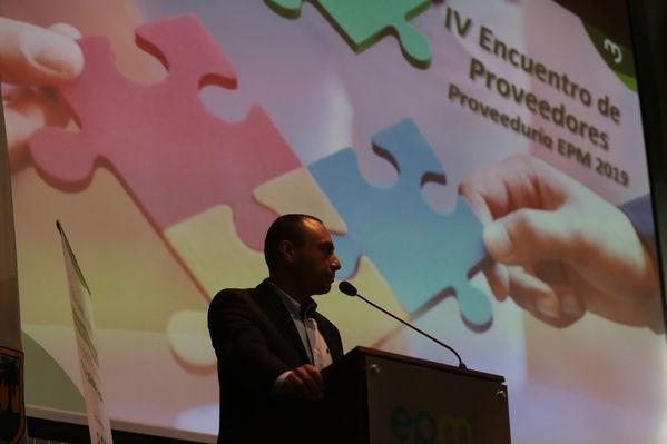 IV Encuentro proveedores Proveeduría EPM.
IV Encuentro proveedores Proveeduría EPM.
Fecha: 22 Octubre 2019.
Para descargar esta fotografía en alta resolución, haga clic sobre la imagen hasta que la misma se despliegue en la pantalla completa; luego dé clic derecho y elija la opción "guardar imagen como". 
En caso de publicación por cualquier medio, solicitamos acompañarla del crédito: "Foto EPM"
Palabras clave: IV Encuentro proveedores Proveeduría EPM.