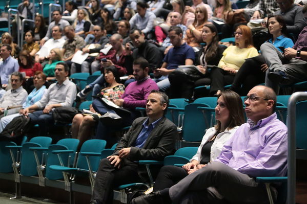 IV Encuentro proveedores Proveeduría EPM.
IV Encuentro proveedores Proveeduría EPM.
Fecha: 22 Octubre 2019.
Para descargar esta fotografía en alta resolución, haga clic sobre la imagen hasta que la misma se despliegue en la pantalla completa; luego dé clic derecho y elija la opción "guardar imagen como". 
En caso de publicación por cualquier medio, solicitamos acompañarla del crédito: "Foto EPM"
Palabras clave: IV Encuentro proveedores Proveeduría EPM.