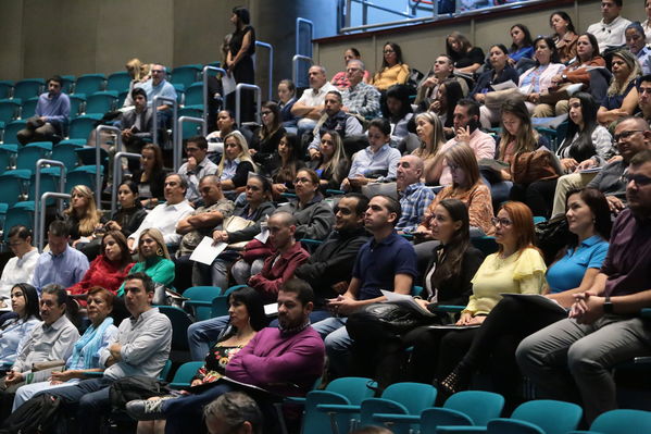 IV Encuentro proveedores Proveeduría EPM.
IV Encuentro proveedores Proveeduría EPM.
Fecha: 22 Octubre 2019.
Para descargar esta fotografía en alta resolución, haga clic sobre la imagen hasta que la misma se despliegue en la pantalla completa; luego dé clic derecho y elija la opción "guardar imagen como". 
En caso de publicación por cualquier medio, solicitamos acompañarla del crédito: "Foto EPM"
Palabras clave: IV Encuentro proveedores Proveeduría EPM.