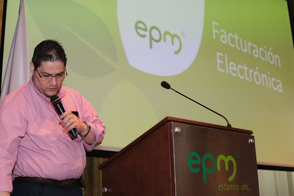 IV Encuentro proveedores Proveeduría EPM.
IV Encuentro proveedores Proveeduría EPM.
Fecha: 22 Octubre 2019.
Para descargar esta fotografía en alta resolución, haga clic sobre la imagen hasta que la misma se despliegue en la pantalla completa; luego dé clic derecho y elija la opción "guardar imagen como". 
En caso de publicación por cualquier medio, solicitamos acompañarla del crédito: "Foto EPM"
Palabras clave: IV Encuentro proveedores Proveeduría EPM.