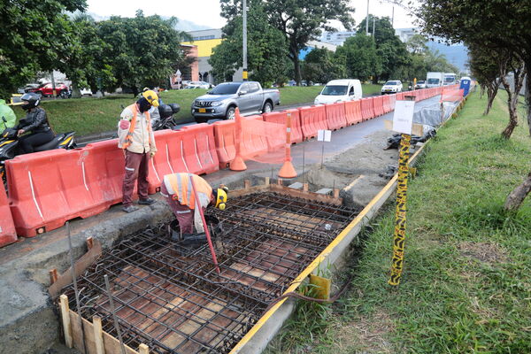 Túnel lineal proyecto central Guayabal
Túnel lineal proyecto Central y Guayabal.
Fecha: 23 Octubre 2020.
Para descargar esta fotografía en alta resolución, haga clic sobre la imagen hasta que la misma se despliegue en la pantalla completa; luego dé clic derecho y elija la opción "guardar imagen como". 
En caso de publicación por cualquier medio, solicitamos acompañarla del crédito: "Foto EPM"
Palabras clave: Túnel lineal proyecto central Guayabal