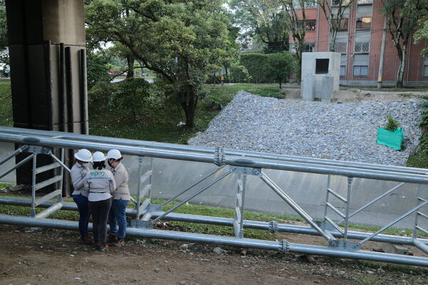 Túnel lineal proyecto central Guayabal
Túnel lineal proyecto Central y Guayabal.
Fecha: 23 Octubre 2020.
Para descargar esta fotografía en alta resolución, haga clic sobre la imagen hasta que la misma se despliegue en la pantalla completa; luego dé clic derecho y elija la opción "guardar imagen como". 
En caso de publicación por cualquier medio, solicitamos acompañarla del crédito: "Foto EPM"
Palabras clave: Túnel lineal proyecto central Guayabal