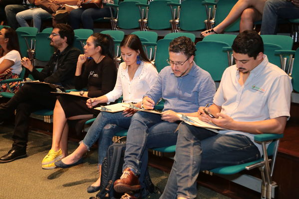 Gran final de Innóvate EPM
Gran final de Innóvate EPM.
Fecha: 26 Octubre 2018.
Para descargar esta fotografía en alta resolución, haga clic sobre la imagen hasta que la misma se despliegue en la pantalla completa; luego dé clic derecho y elija la opción "guardar imagen como". 
En caso de publicación por cualquier medio, solicitamos acompañarla del crédito: "Foto EPM"

Palabras clave: Gran final Innóvate EPM
