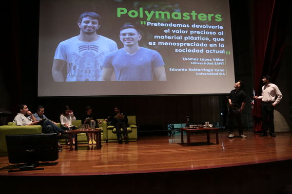 Gran final de Innóvate EPM
Gran final de Innóvate EPM.
Fecha: 26 Octubre 2018.
Para descargar esta fotografía en alta resolución, haga clic sobre la imagen hasta que la misma se despliegue en la pantalla completa; luego dé clic derecho y elija la opción "guardar imagen como". 
En caso de publicación por cualquier medio, solicitamos acompañarla del crédito: "Foto EPM"

Palabras clave: Gran final Innóvate EPM