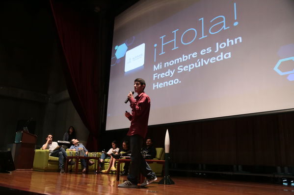 Gran final de Innóvate EPM
Gran final de Innóvate EPM.
Fecha: 26 Octubre 2018.
Para descargar esta fotografía en alta resolución, haga clic sobre la imagen hasta que la misma se despliegue en la pantalla completa; luego dé clic derecho y elija la opción "guardar imagen como". 
En caso de publicación por cualquier medio, solicitamos acompañarla del crédito: "Foto EPM"

Palabras clave: Gran final Innóvate EPM