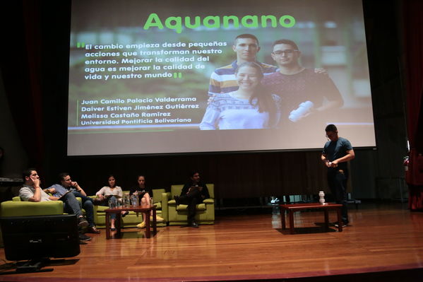 Gran final de Innóvate EPM
Gran final de Innóvate EPM.
Fecha: 26 Octubre 2018.
Para descargar esta fotografía en alta resolución, haga clic sobre la imagen hasta que la misma se despliegue en la pantalla completa; luego dé clic derecho y elija la opción "guardar imagen como". 
En caso de publicación por cualquier medio, solicitamos acompañarla del crédito: "Foto EPM"

Palabras clave: Gran final Innóvate EPM