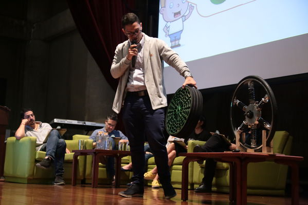 Gran final de Innóvate EPM
Gran final de Innóvate EPM.
Fecha: 26 Octubre 2018.
Para descargar esta fotografía en alta resolución, haga clic sobre la imagen hasta que la misma se despliegue en la pantalla completa; luego dé clic derecho y elija la opción "guardar imagen como". 
En caso de publicación por cualquier medio, solicitamos acompañarla del crédito: "Foto EPM"

Palabras clave: Gran final Innóvate EPM