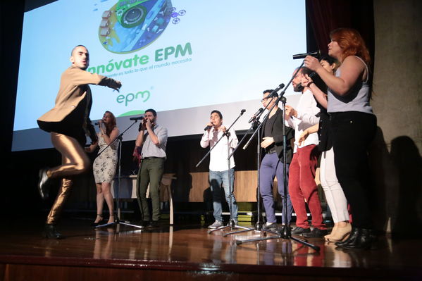 Gran final de Innóvate EPM
Gran final de Innóvate EPM.
Fecha: 26 Octubre 2018.
Para descargar esta fotografía en alta resolución, haga clic sobre la imagen hasta que la misma se despliegue en la pantalla completa; luego dé clic derecho y elija la opción "guardar imagen como". 
En caso de publicación por cualquier medio, solicitamos acompañarla del crédito: "Foto EPM"

Palabras clave: Gran final Innóvate EPM