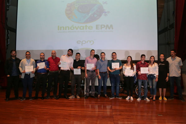 Gran final de Innóvate EPM
Gran final de Innóvate EPM.
Fecha: 26 Octubre 2018.
Para descargar esta fotografía en alta resolución, haga clic sobre la imagen hasta que la misma se despliegue en la pantalla completa; luego dé clic derecho y elija la opción "guardar imagen como". 
En caso de publicación por cualquier medio, solicitamos acompañarla del crédito: "Foto EPM"

Palabras clave: Gran final Innóvate EPM