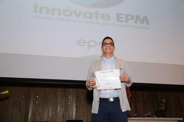 Gran final de Innóvate EPM
Gran final de Innóvate EPM.
Fecha: 26 Octubre 2018.
Para descargar esta fotografía en alta resolución, haga clic sobre la imagen hasta que la misma se despliegue en la pantalla completa; luego dé clic derecho y elija la opción "guardar imagen como". 
En caso de publicación por cualquier medio, solicitamos acompañarla del crédito: "Foto EPM"

Palabras clave: Gran final Innóvate EPM