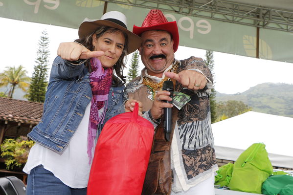 Feria de la Familia Norte, Nordeste y Magdalena Medio
Feria de la Familia Norte, Nordeste y Magdalena Medio
Fecha: Octubre 29 de 2016
Para descargar esta fotografía en alta resolución, haga clic sobre la imagen hasta que la misma se despliegue en la pantalla completa; luego dé clic derecho y elija la opción "guardar imagen como". 
En caso de publicación por cualquier medio, solicitamos acompañarla del crédito: "Foto EPM"
Palabras clave: Feria Familia Norte Nordeste Magdalena Medio
