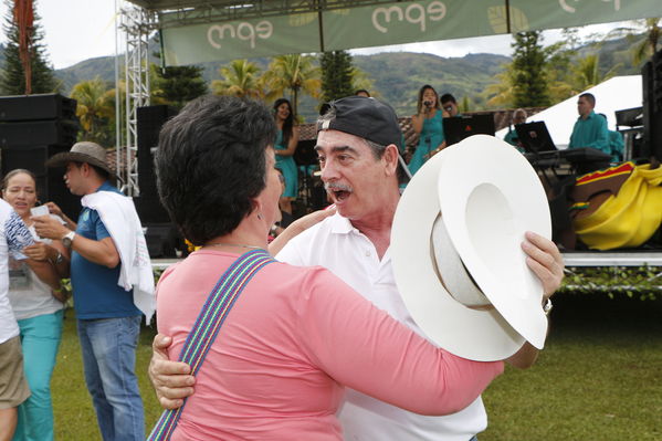 Feria de la Familia Norte, Nordeste y Magdalena Medio
Feria de la Familia Norte, Nordeste y Magdalena Medio
Fecha: Octubre 29 de 2016
Para descargar esta fotografía en alta resolución, haga clic sobre la imagen hasta que la misma se despliegue en la pantalla completa; luego dé clic derecho y elija la opción "guardar imagen como". 
En caso de publicación por cualquier medio, solicitamos acompañarla del crédito: "Foto EPM"
Palabras clave: Feria Familia Norte Nordeste Magdalena Medio