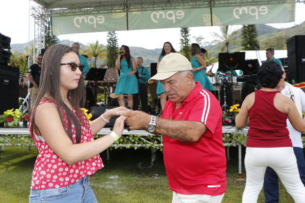 Feria de la Familia Norte, Nordeste y Magdalena Medio
Feria de la Familia Norte, Nordeste y Magdalena Medio
Fecha: Octubre 29 de 2016
Para descargar esta fotografía en alta resolución, haga clic sobre la imagen hasta que la misma se despliegue en la pantalla completa; luego dé clic derecho y elija la opción "guardar imagen como". 
En caso de publicación por cualquier medio, solicitamos acompañarla del crédito: "Foto EPM"
Palabras clave: Feria Familia Norte Nordeste Magdalena Medio