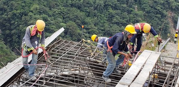 Generación empleo proyecto Hidroituango
Generación empleo proyecto Hidroituango. 
Fecha: Octubre 29 2019.
Para descargar esta fotografía en alta resolución, haga clic sobre la imagen hasta que la misma se despliegue en la pantalla completa; luego dé clic derecho y elija la opción "guardar imagen como". 
En caso de publicación por cualquier medio, solicitamos acompañarla del crédito: "Foto EPM"
Palabras clave: Generación empleo proyecto Hidroituango