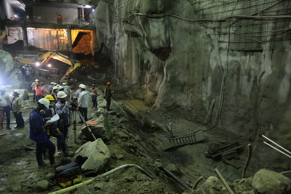 Avances Obras Proyecto Hidroeléctrico Ituango
Avances Obras Proyecto Hidroeléctrico Ituango.
Fecha: 30 Octubre 2020. 
Para descargar esta fotografía en alta resolución, haga clic sobre la imagen hasta que la misma se despliegue en la pantalla completa; luego dé clic derecho y elija la opción "guardar imagen como". 
En caso de publicación por cualquier medio, solicitamos acompañarla del crédito: "Foto EPM
Palabras clave: Avances Obras Proyecto Hidroeléctrico Ituango