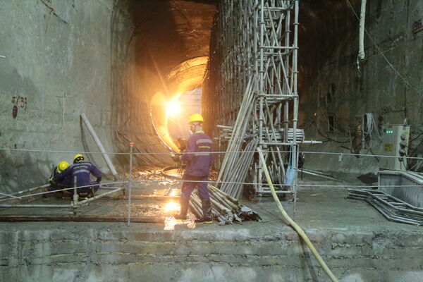 Avances Obras Proyecto Hidroeléctrico Ituango
Avances Obras Proyecto Hidroeléctrico Ituango.
Fecha: 30 Octubre 2020. 
Para descargar esta fotografía en alta resolución, haga clic sobre la imagen hasta que la misma se despliegue en la pantalla completa; luego dé clic derecho y elija la opción "guardar imagen como". 
En caso de publicación por cualquier medio, solicitamos acompañarla del crédito: "Foto EPM
Palabras clave: Avances Obras Proyecto Hidroeléctrico Ituango